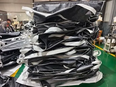 Droichead agus Bóthar ag Réamhlódáil Málaí Tona